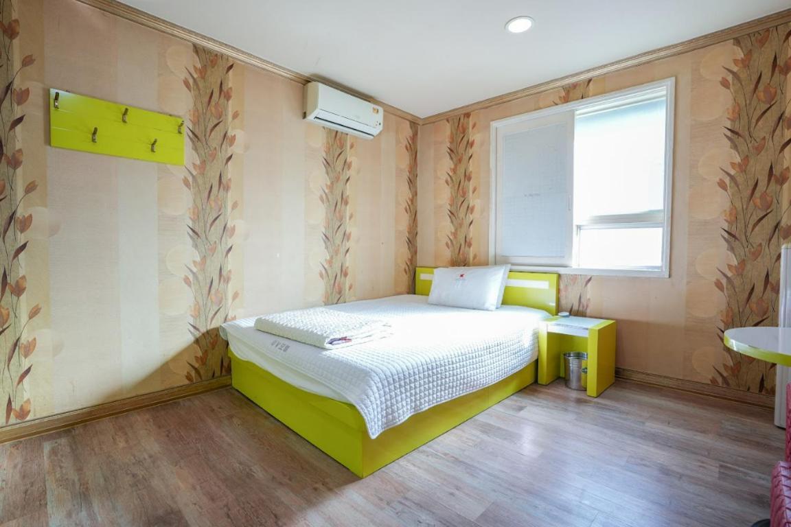 K Motel Daeyeon Пусан Экстерьер фото