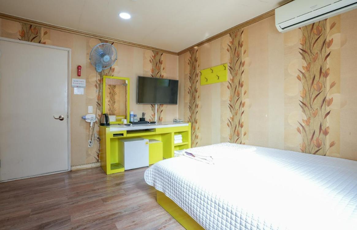K Motel Daeyeon Пусан Экстерьер фото