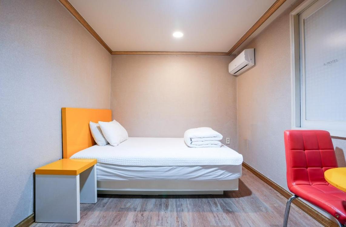 K Motel Daeyeon Пусан Экстерьер фото